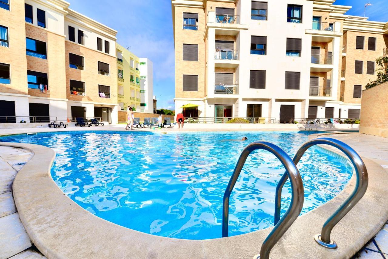 Silver - Apartment For 4 Guests 150M From Beach サン・マルティーニョ・ド・ポルト エクステリア 写真