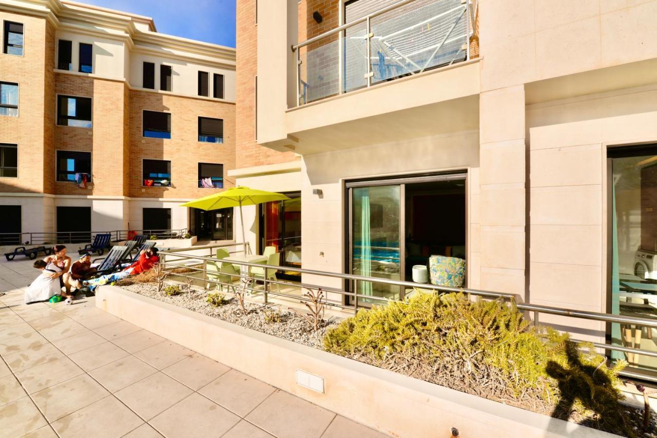 Silver - Apartment For 4 Guests 150M From Beach サン・マルティーニョ・ド・ポルト エクステリア 写真