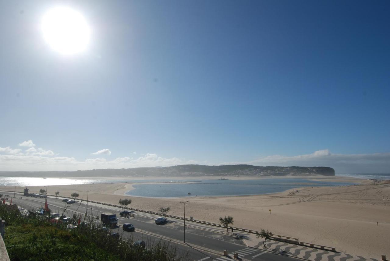 Silver - Apartment For 4 Guests 150M From Beach サン・マルティーニョ・ド・ポルト エクステリア 写真